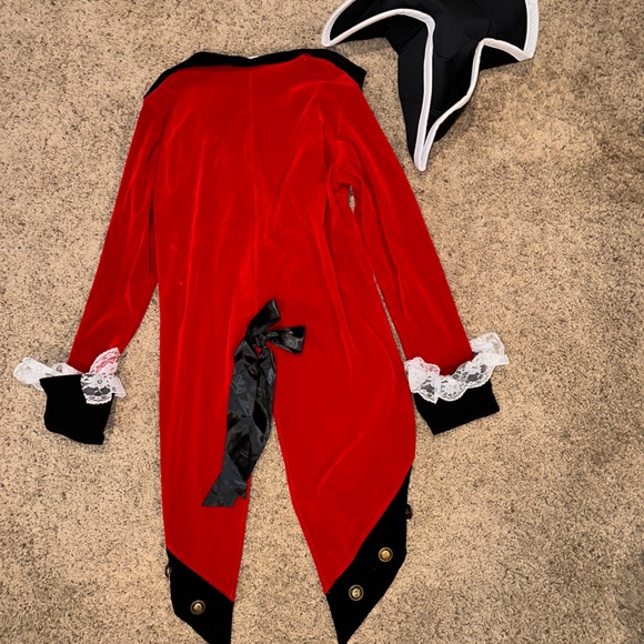 Spirit Halloween stormy seas pirate costume - Picture 3 of 3